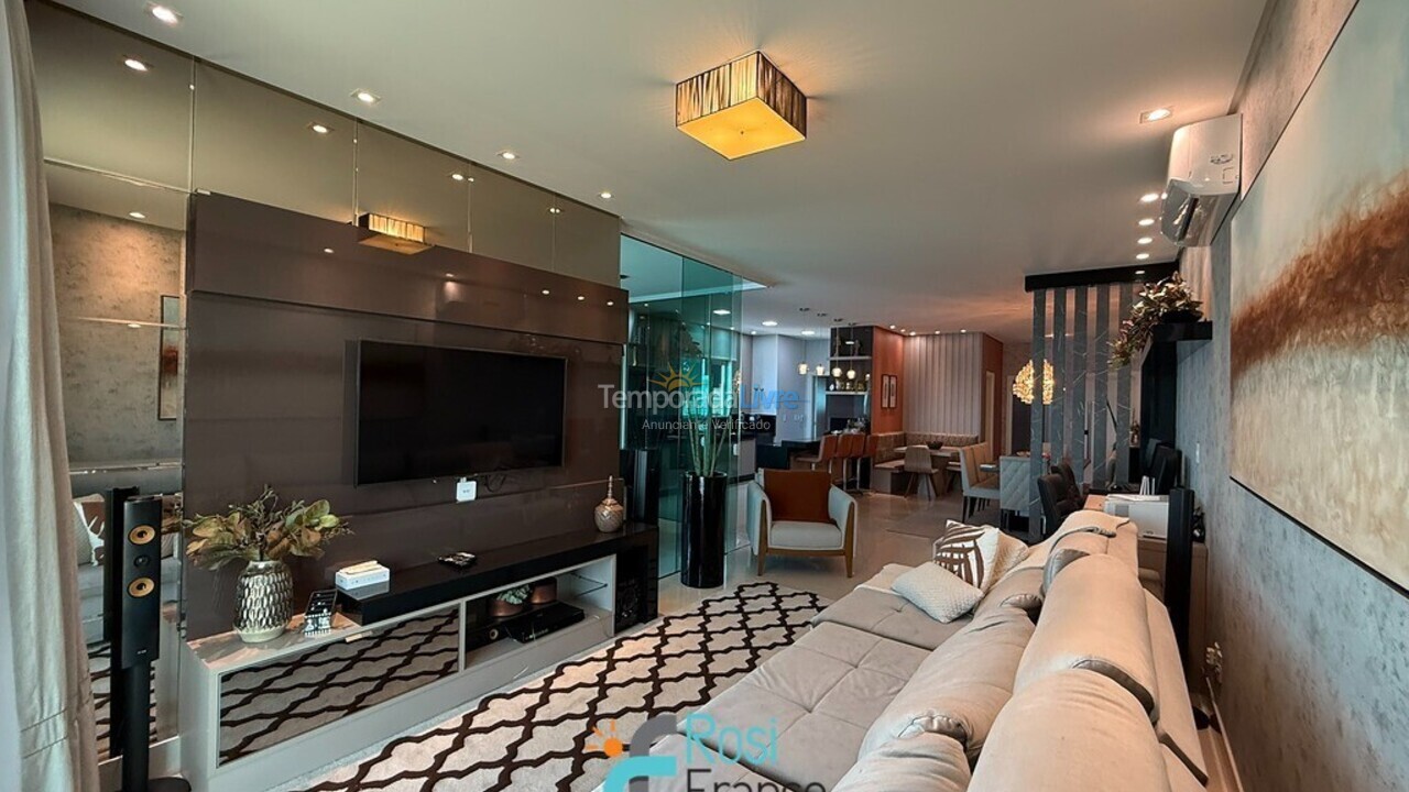 Apartamento para aluguel de temporada em Itapema (Meia Praia Frente Mar)