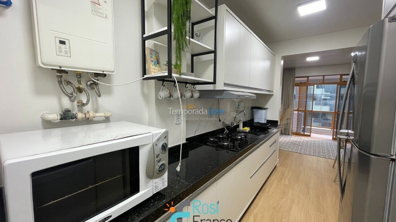 Apartamento para alquiler de vacaciones em Itapema (Meia Praia Quadra do Mar)