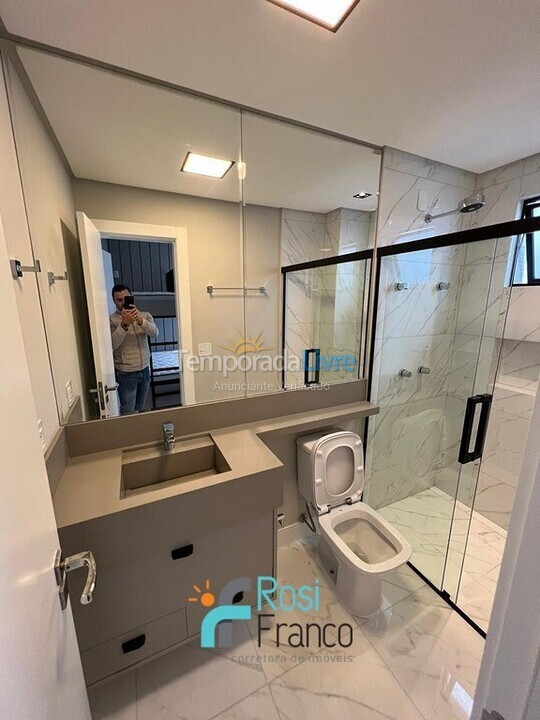 Apartment for vacation rental in Itapema (Meia Praia Quadra do Mar)
