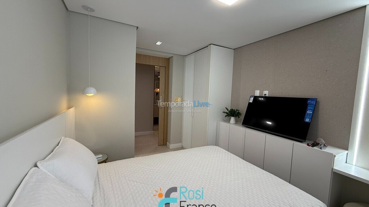 Apartment for vacation rental in Itapema (Meia Praia Frente Mar)