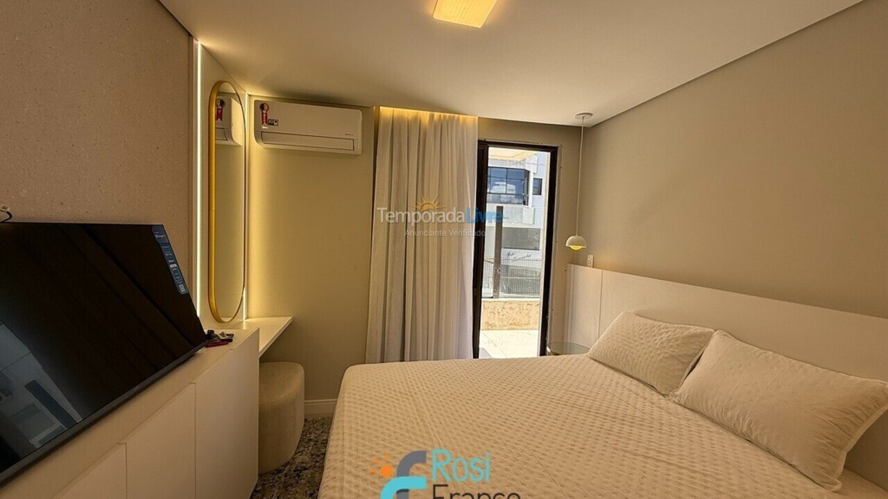 Apartment for vacation rental in Itapema (Meia Praia Frente Mar)