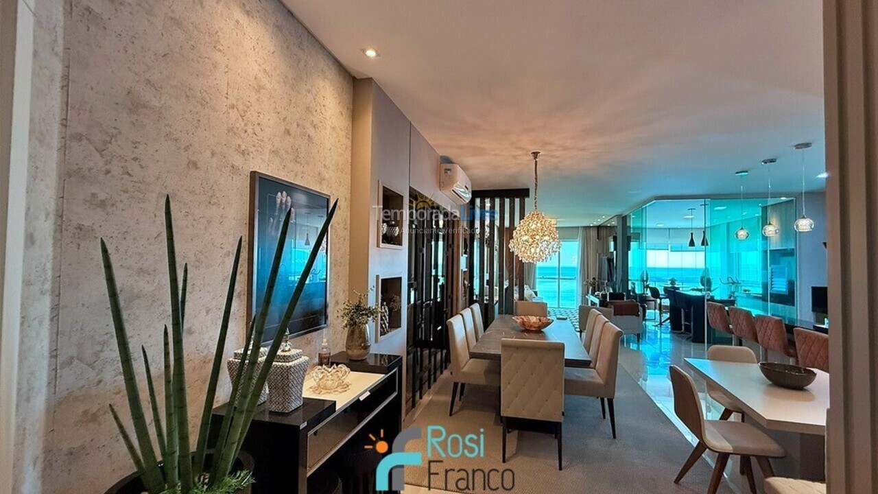 Apartamento para aluguel de temporada em Itapema (Meia Praia Frente Mar)