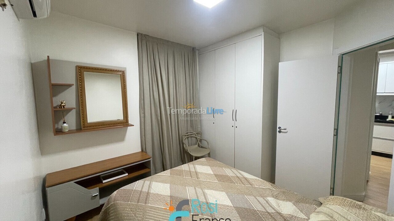 Apartamento para alquiler de vacaciones em Itapema (Meia Praia Quadra do Mar)