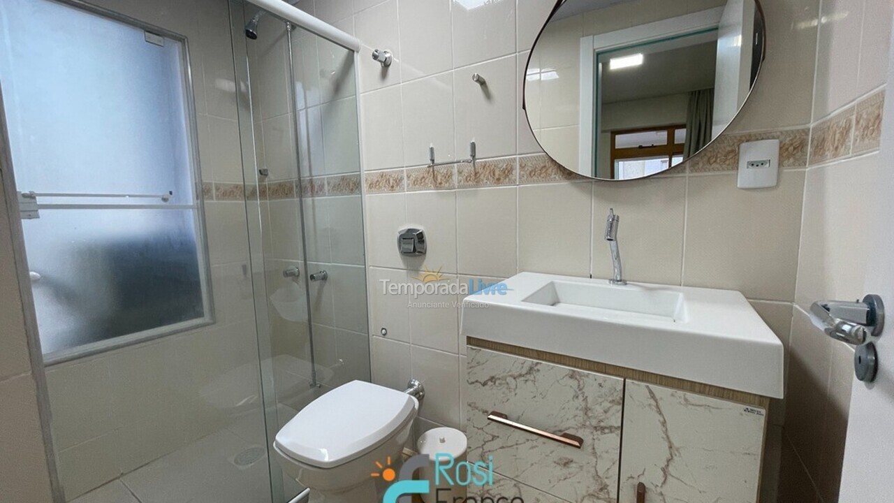Apartamento para alquiler de vacaciones em Itapema (Meia Praia Quadra do Mar)