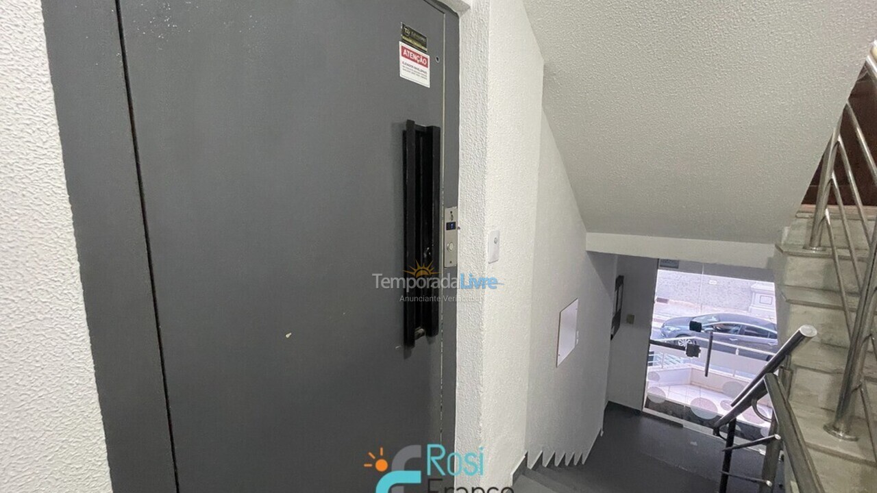 Apartamento para alquiler de vacaciones em Itapema (Meia Praia Quadra do Mar)