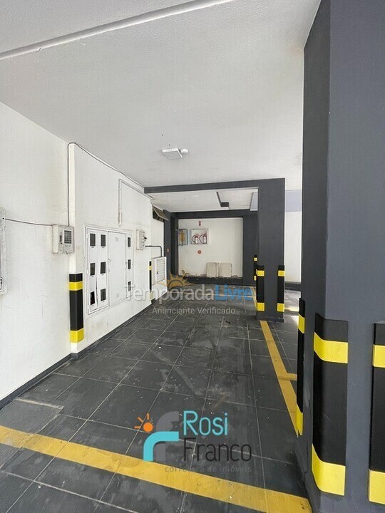 Apartamento para alquiler de vacaciones em Itapema (Meia Praia Quadra do Mar)