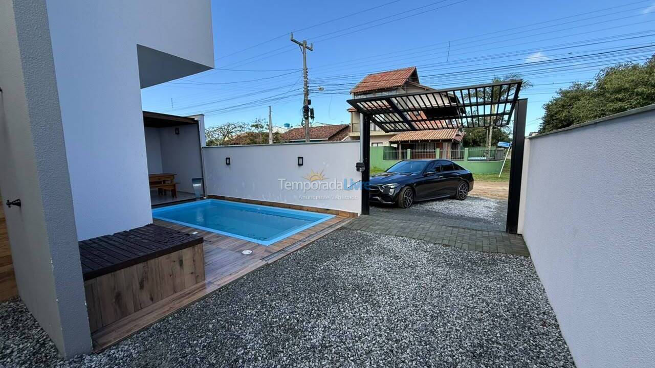 House for vacation rental in São Francisco do Sul (Praia Grande)