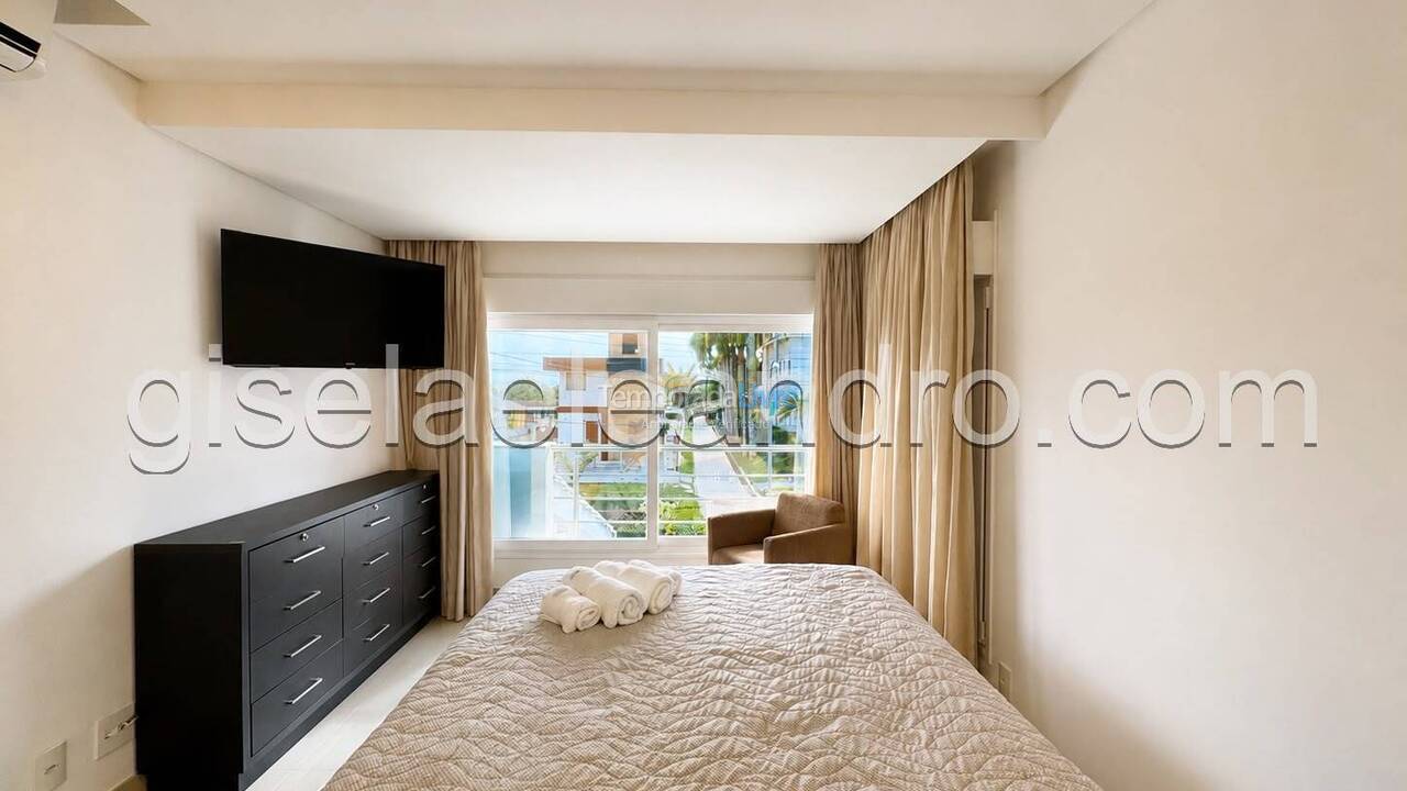 Casa para aluguel de temporada em Florianopolis (Jurerê Internacional)