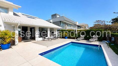 Casa dos sonhos a 50 mt do mar em Jurere In