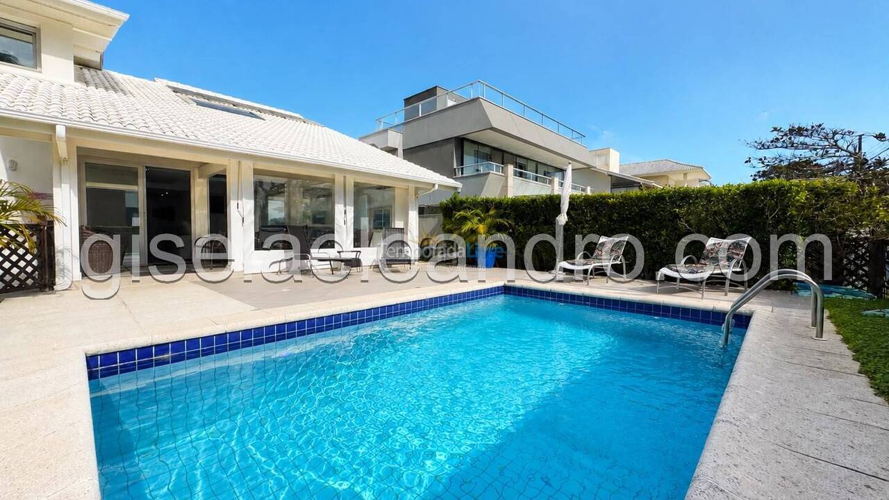 Casa para aluguel de temporada em Florianopolis (Jurerê Internacional)