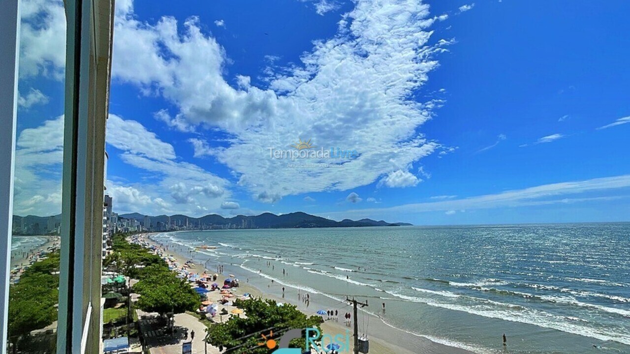 Apartamento para aluguel de temporada em Itapema (Meia Praia Frente Mar)
