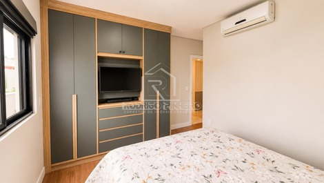 Two-bedroom apartment in Mariscal