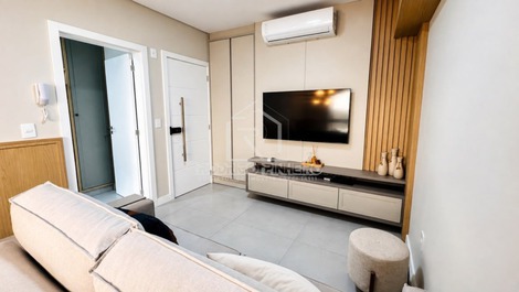 Two-bedroom apartment in Mariscal