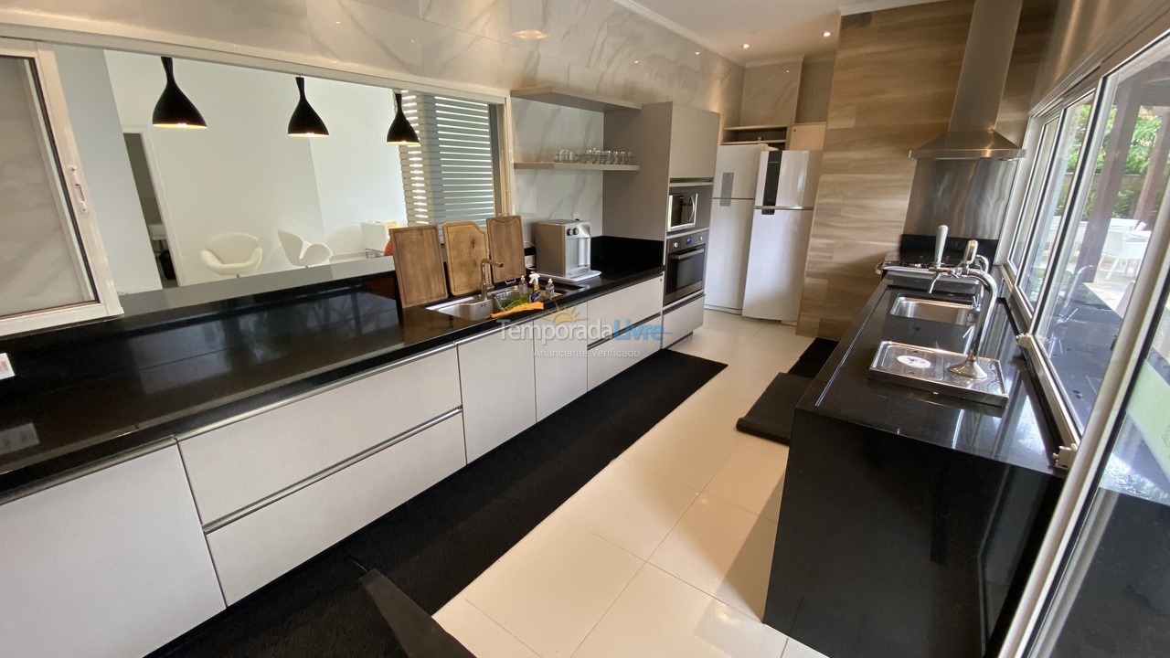 Apartamento para alquiler de vacaciones em Bertioga (Riviera de São Lourenço)