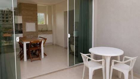 Apartamento para 4 personas en la playa de Mariscal con piscina.