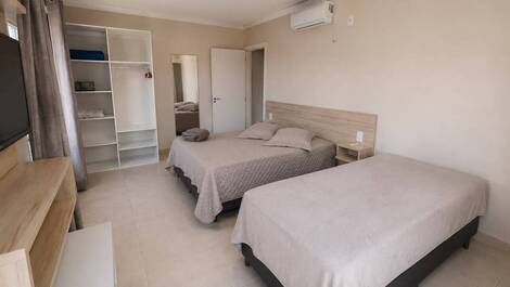 Apartamento para 4 personas en la playa de Mariscal con piscina.