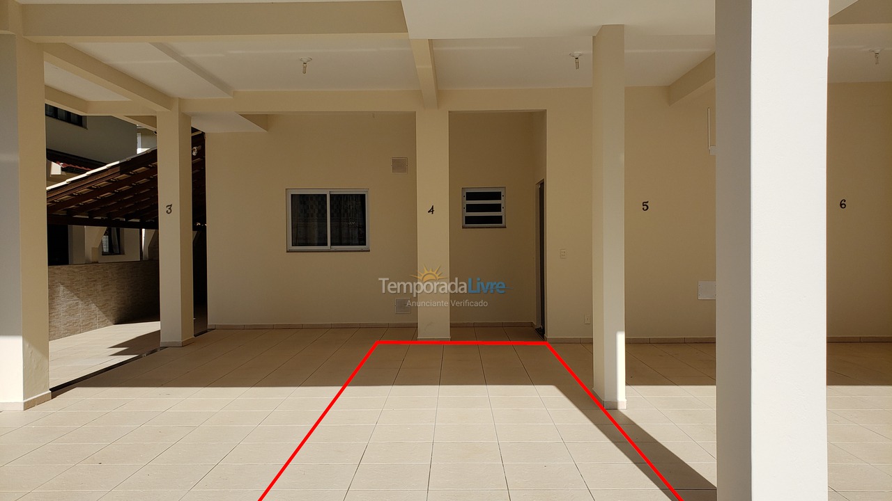 Apartamento para alquiler de vacaciones em Governador Celso Ramos (Praia de Palmas)