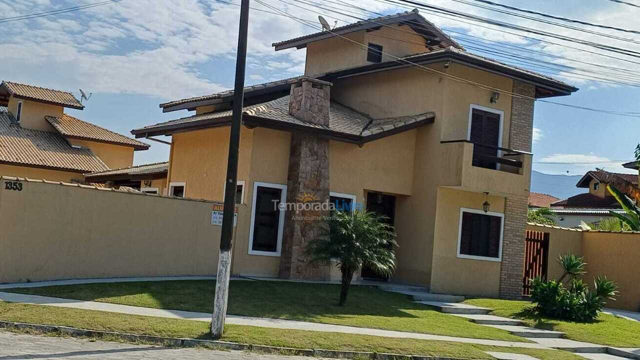 Casa para aluguel de temporada em Bertioga (Condominio Morada da Praia)
