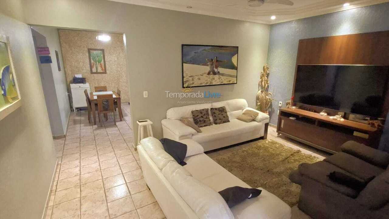 Casa para aluguel de temporada em Ubatuba (Maranduba)