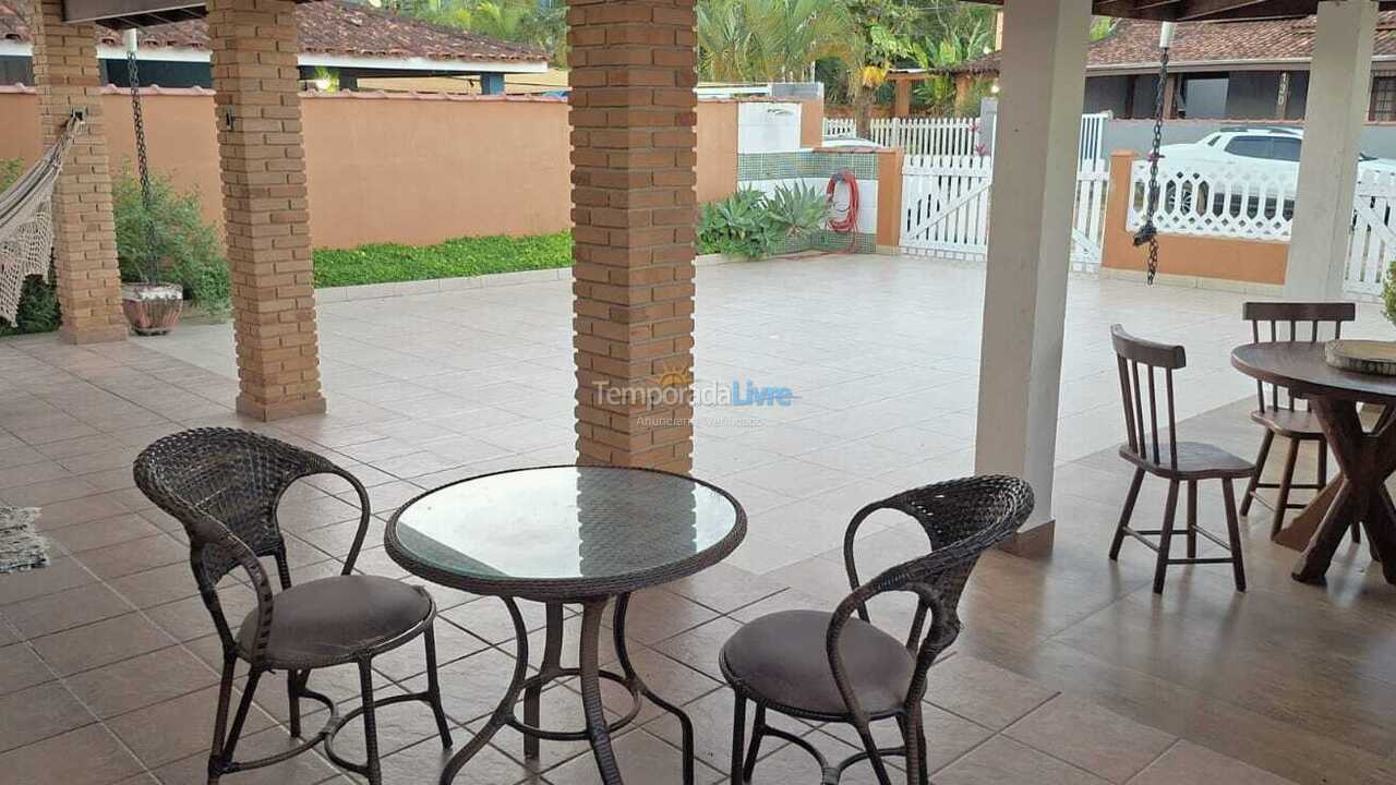 Casa para aluguel de temporada em Ubatuba (Maranduba)
