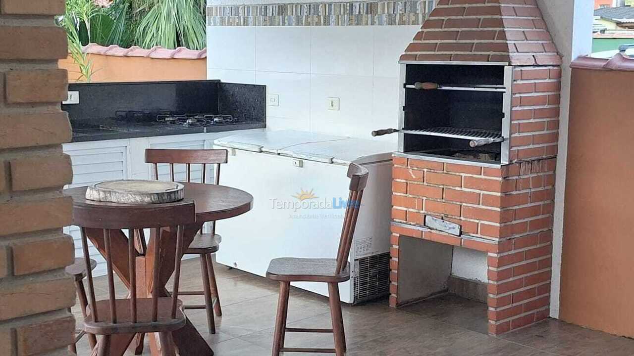 Casa para aluguel de temporada em Ubatuba (Maranduba)