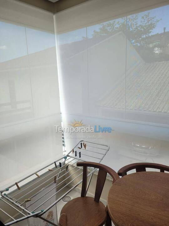 Apartamento para alquiler de vacaciones em Governador Celso Ramos (Praia de Palmas)