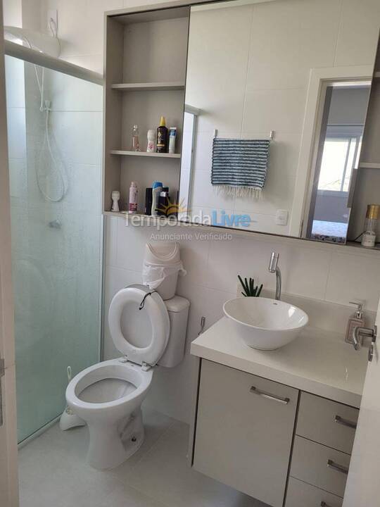 Apartamento para alquiler de vacaciones em Governador Celso Ramos (Praia de Palmas)