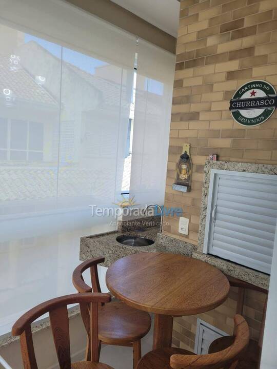 Apartamento para alquiler de vacaciones em Governador Celso Ramos (Praia de Palmas)