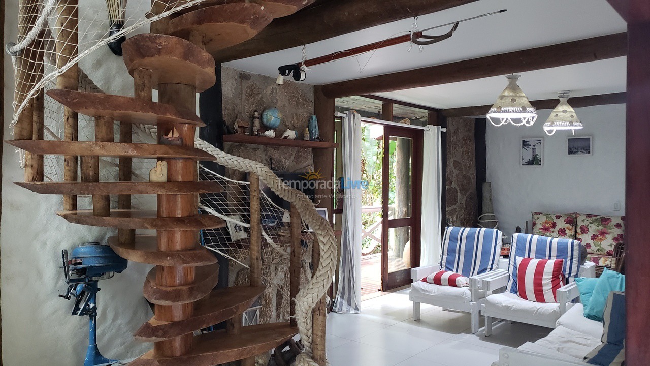 Casa para aluguel de temporada em Ubatuba (Ubatumirim)