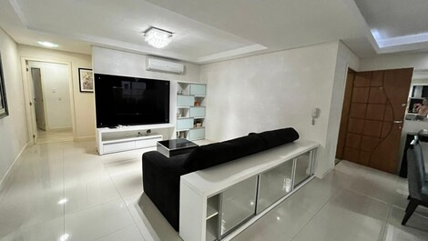 🏖️ SEASONAL RENTAL – SECOND BLOCK FROM THE BEACH | MEIA PRAIA