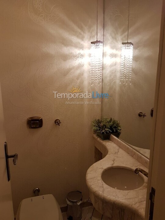 Apartamento para alquiler de vacaciones em Itapema (Meia Praia Frente Mar)