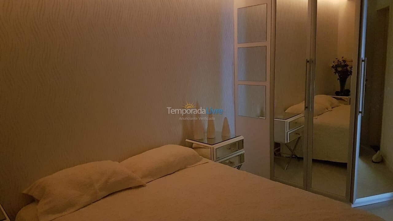 Apartamento para alquiler de vacaciones em Itapema (Meia Praia Frente Mar)