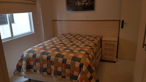 Apartamento frente a la playa para alquiler de temporada – Meia Praia