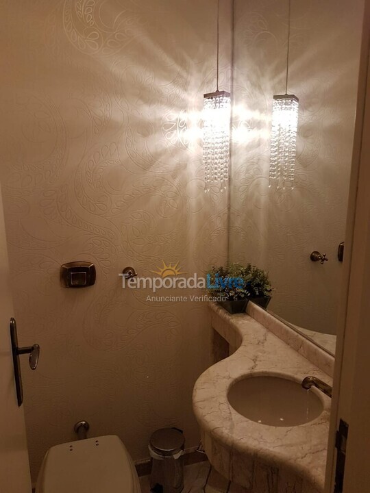 Apartamento para alquiler de vacaciones em Itapema (Meia Praia Frente Mar)