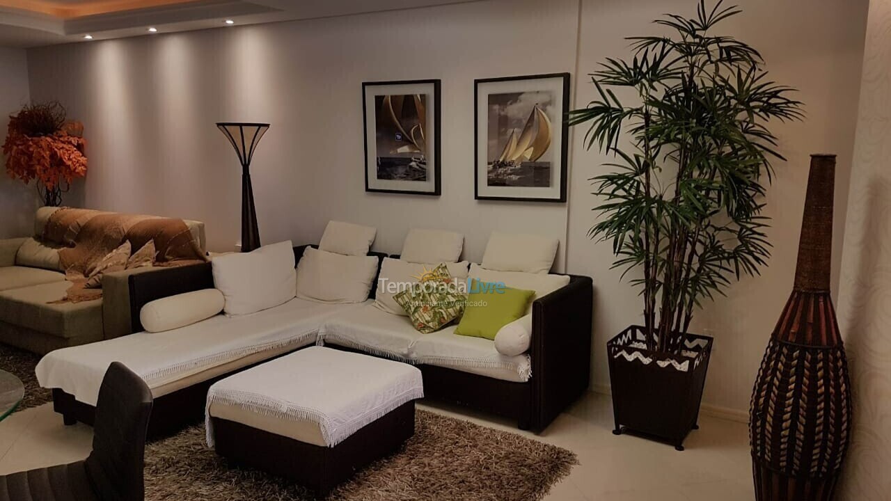 Apartamento para alquiler de vacaciones em Itapema (Meia Praia Frente Mar)