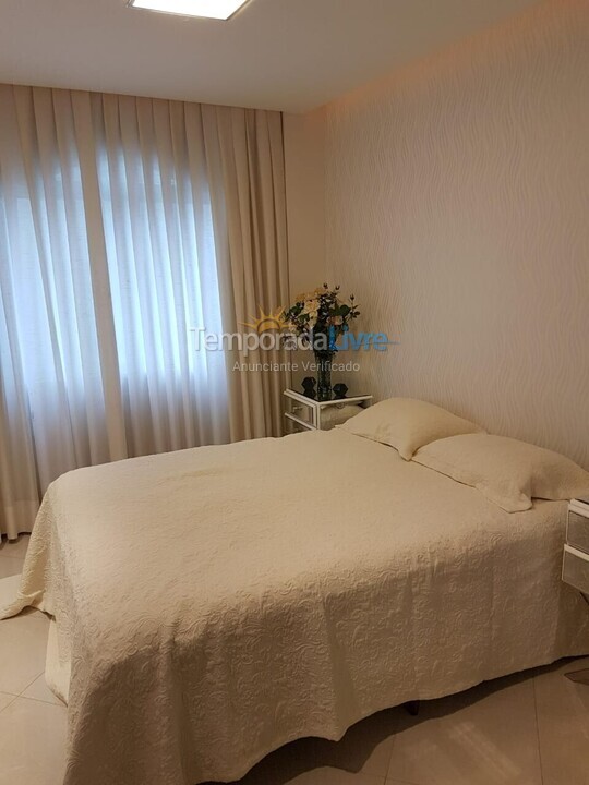 Apartamento para alquiler de vacaciones em Itapema (Meia Praia Frente Mar)