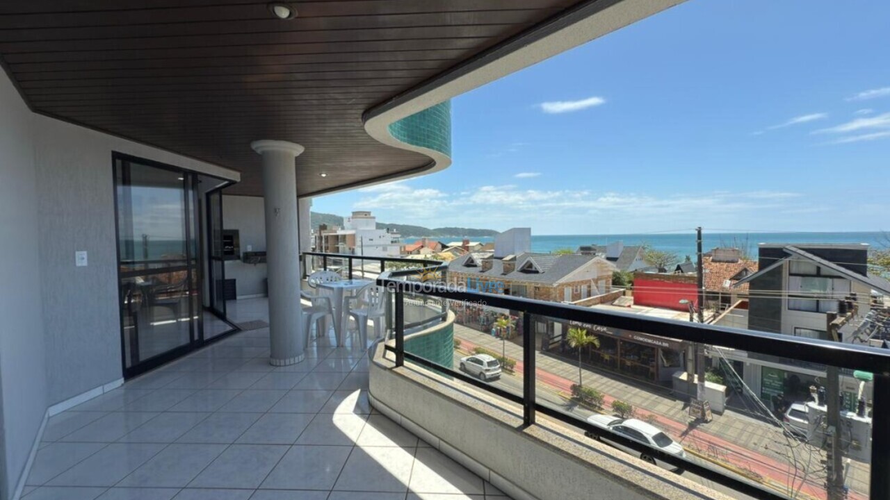 Apartment for vacation rental in Bombinhas (Bombas 011)
