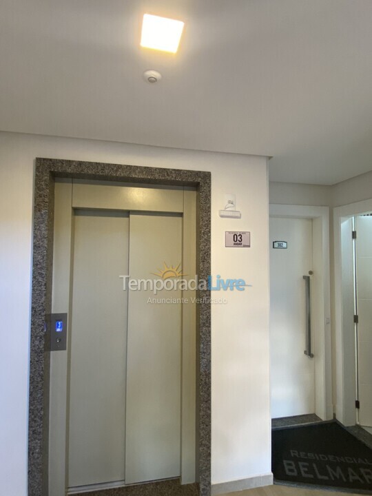 Apartment for vacation rental in Bombinhas (Bombas 115)