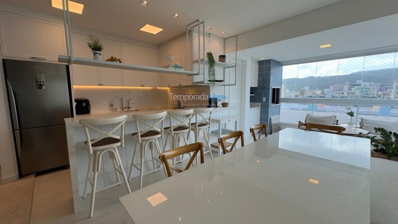 Apartment for vacation rental in Bombinhas (Bombas 115)