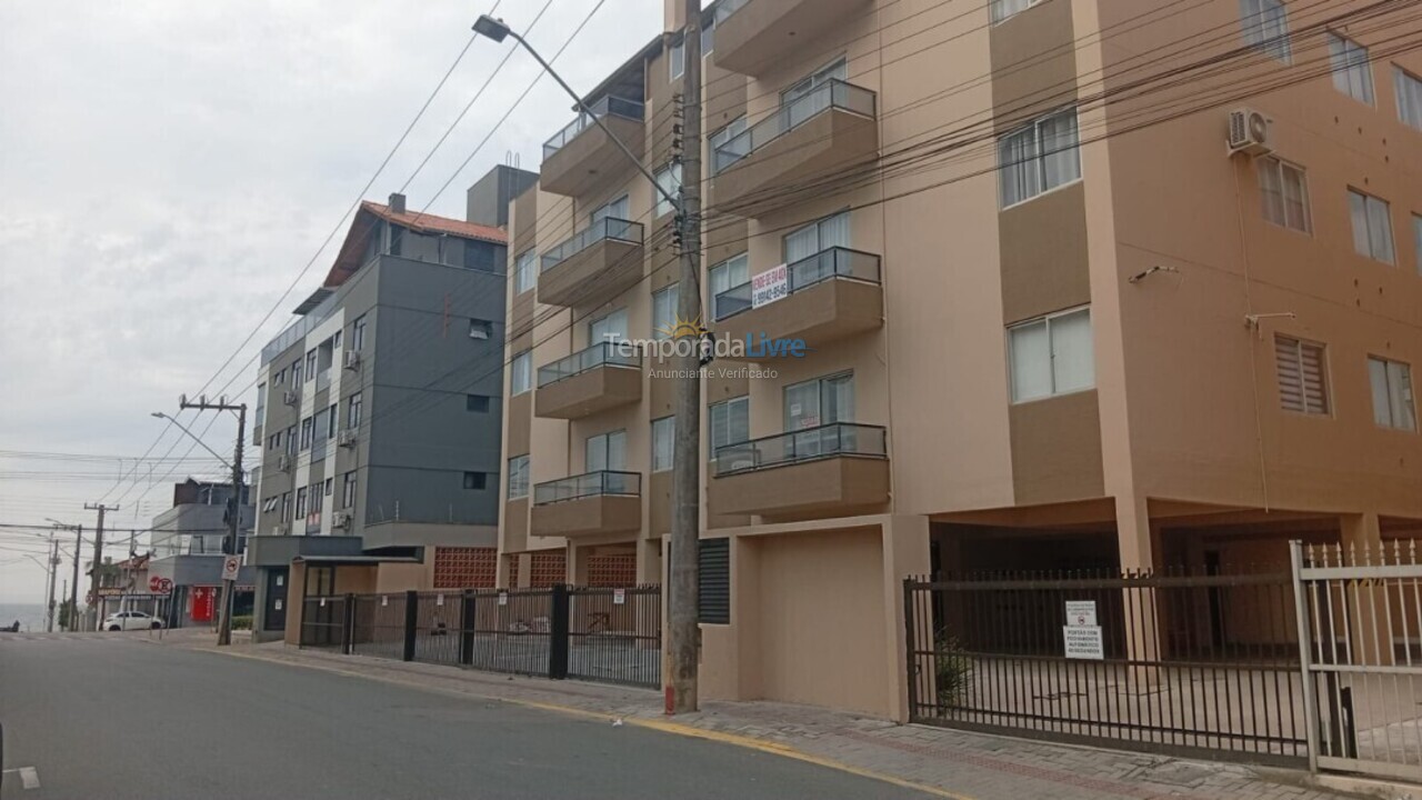 Apartamento para aluguel de temporada em Bombinhas (Bombas 115)