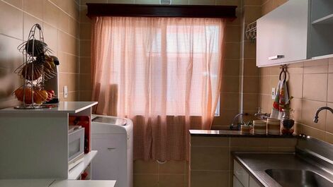 Apartamento 50 metros do mar de Bombas