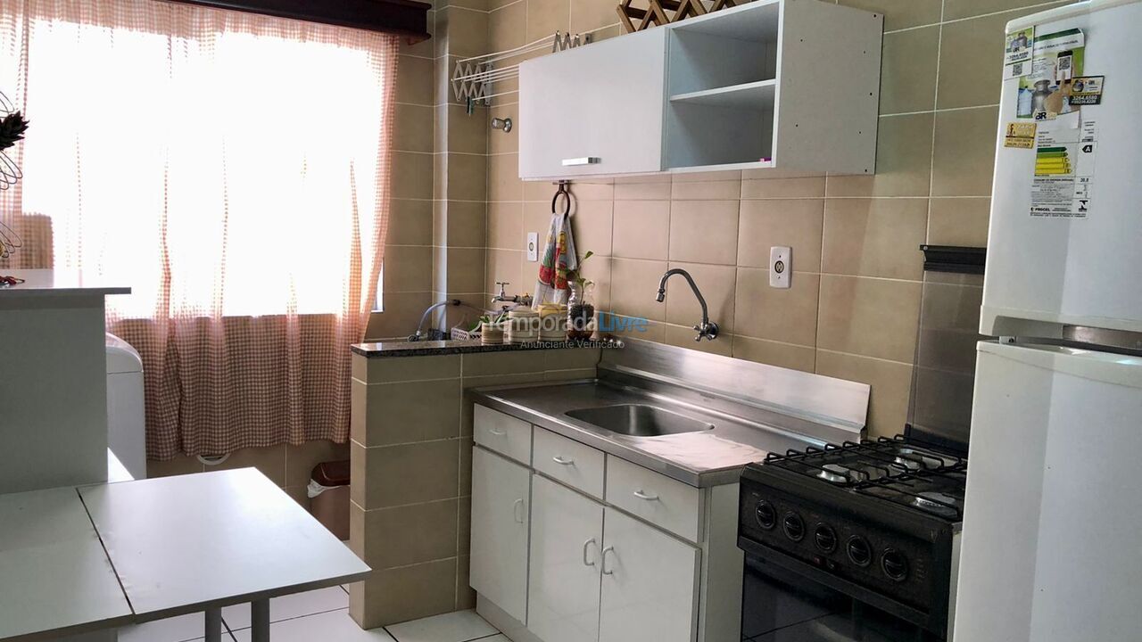 Apartamento para aluguel de temporada em Bombinhas (Bombas 115)