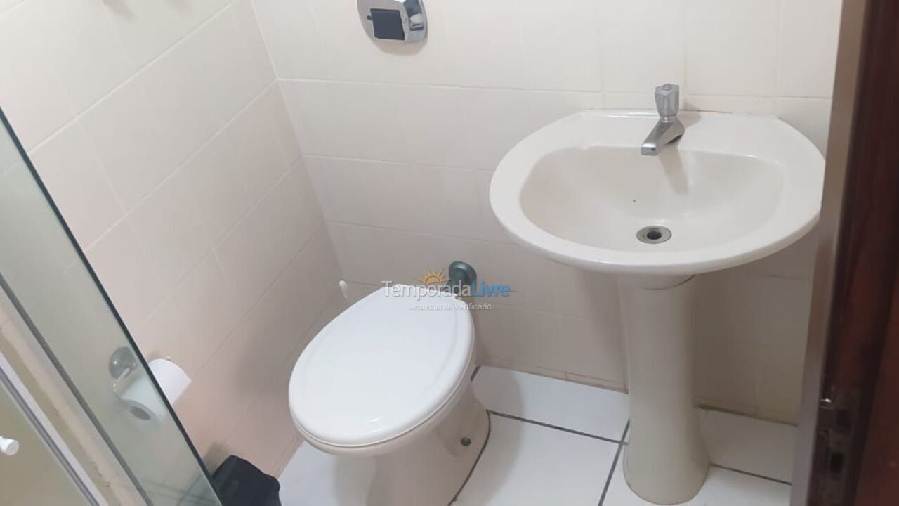 Apartamento para aluguel de temporada em Bombinhas (Bombas 115)