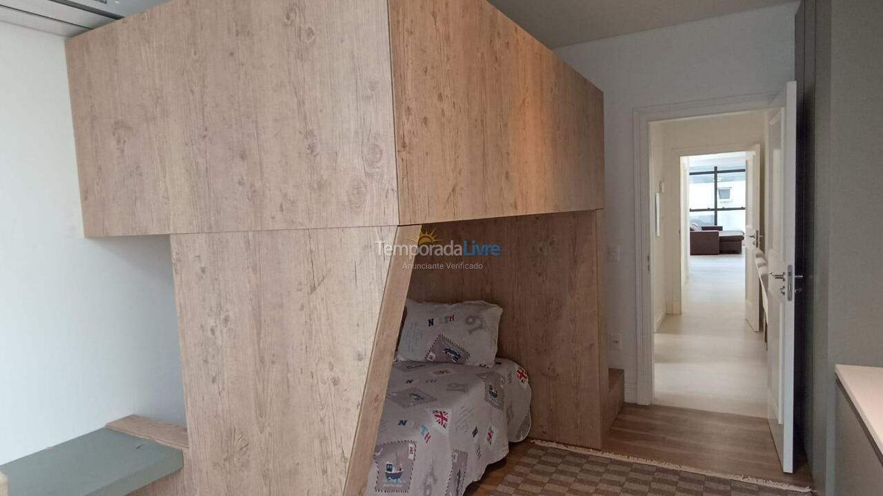 Apartment for vacation rental in Itapema (Centro)