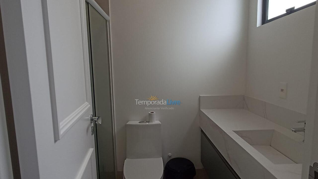 Apartment for vacation rental in Itapema (Centro)