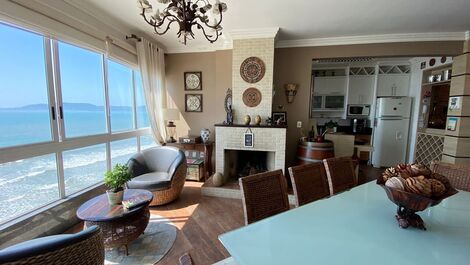 APARTAMENTO FRENTE-MAR PARA LOCAÇÃO DE TEMPORADA – MEIA PRAIA