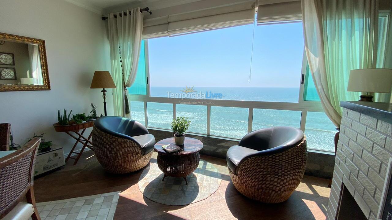 Apartamento para aluguel de temporada em Itapema (Meia Praia)