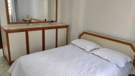 APARTAMENTO PARA ALQUILER DE TEMPORADA – A SEGUNDA CUADRA DE LA PLAYA