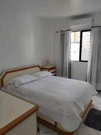 APARTAMENTO PARA ALQUILER DE TEMPORADA – A SEGUNDA CUADRA DE LA PLAYA