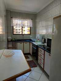 APARTAMENTO PARA ALQUILER DE TEMPORADA – A SEGUNDA CUADRA DE LA PLAYA